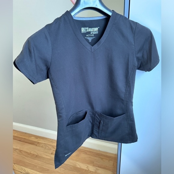 Grey’s Anatomy Scrub Black Top in xs - Picture 1 of 8